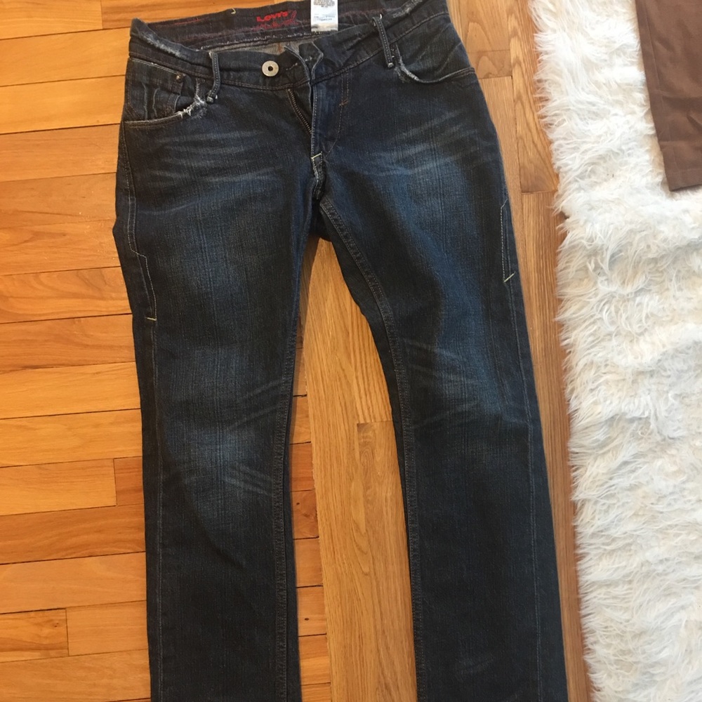 Levi’s - Picture 2 of 4